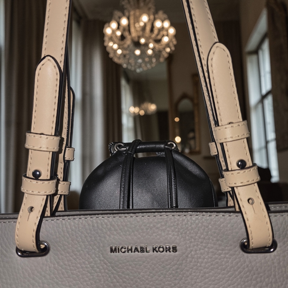 Michael Kors Pebbled Leather Tote Gray & Beige Large Shoulder Bag Authentic - Picture 6 of 8